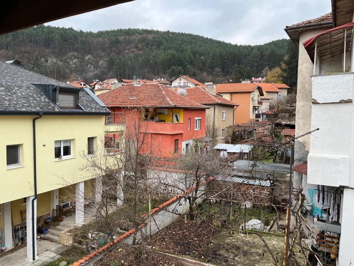 Apartament Дом За Гости Осогово Kiustendił Zewnętrze zdjęcie