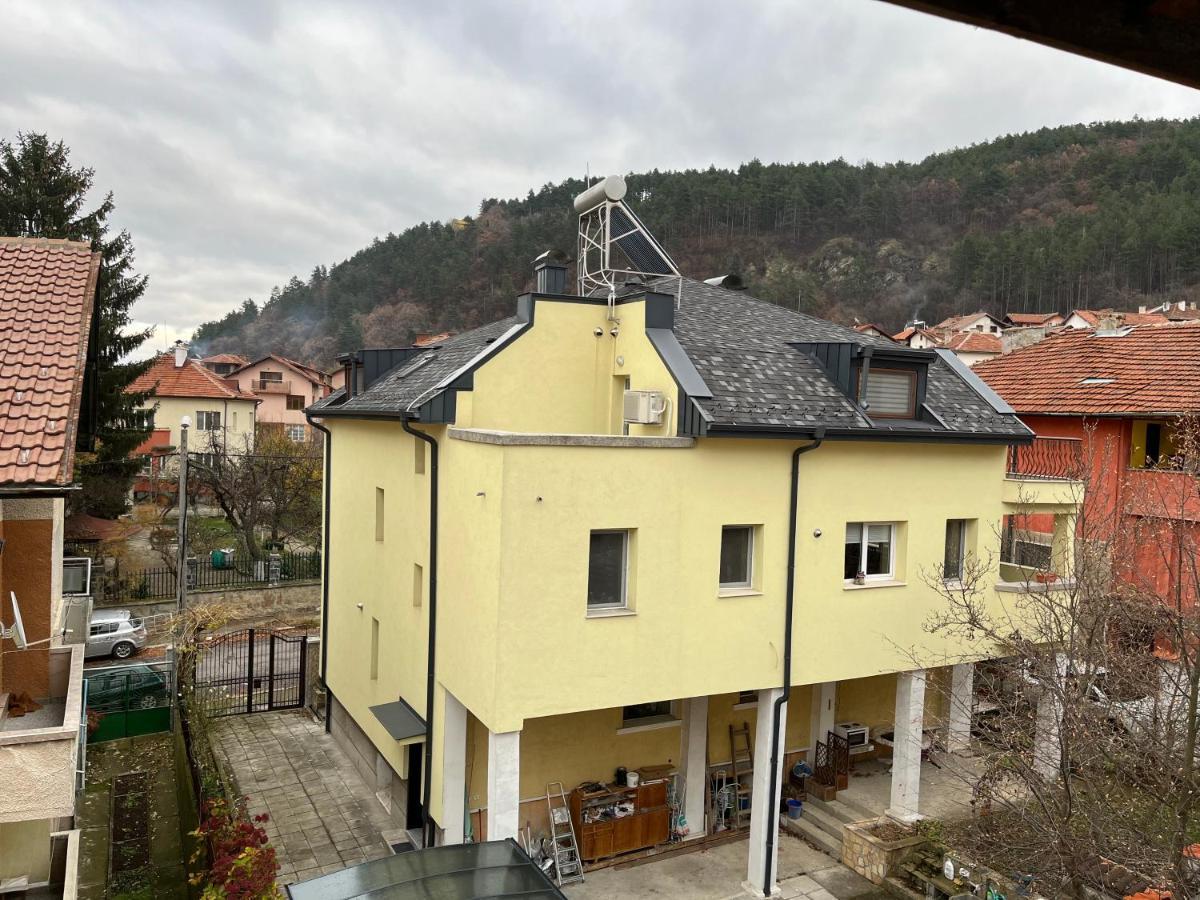 Apartament Дом За Гости Осогово Kiustendił Zewnętrze zdjęcie